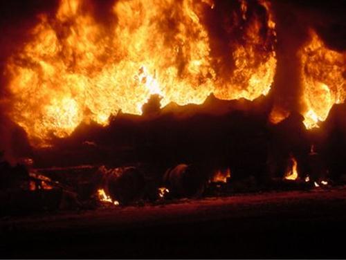 Tranh_nhung_noi_dong_nguo