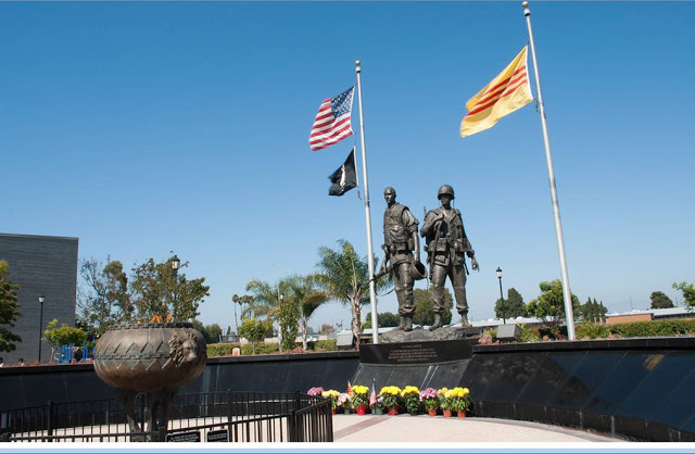 Tuong dai chien si Viet-My , Westminster, California